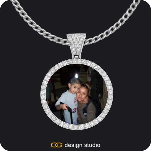 Custom Photo Pendant - Silver / Circle (3 cm) / Cuban (3mm)