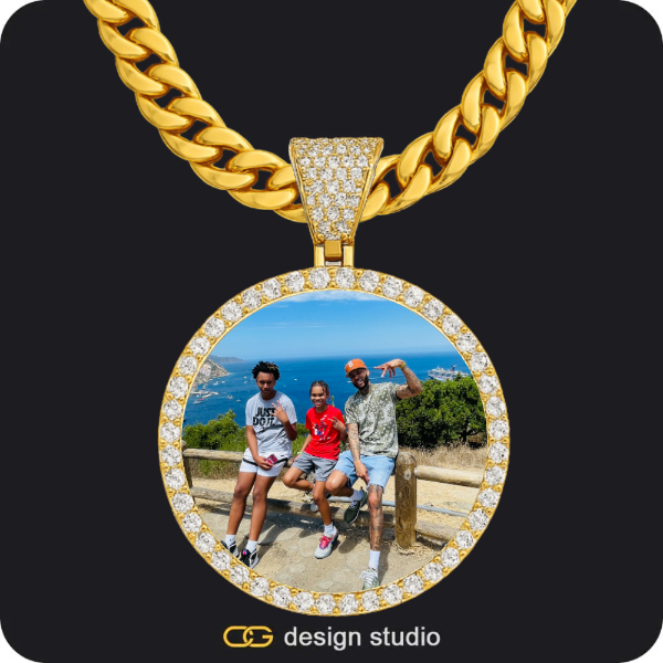 Custom Photo Pendant - Gold / Rectangle / Cuban (10mm),Custom Photo Pendant - Gold / Circle (4 cm) / Cuban (10mm),Custom Photo Pendant - Gold / Rectangle / Cuban (5mm),Custom Photo Pendant - Gold / Circle (3 cm) / Cuban (5mm)