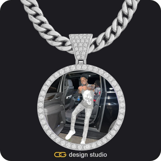 Custom Photo Pendant - Silver / Circle (4 cm) / Cuban (10mm)