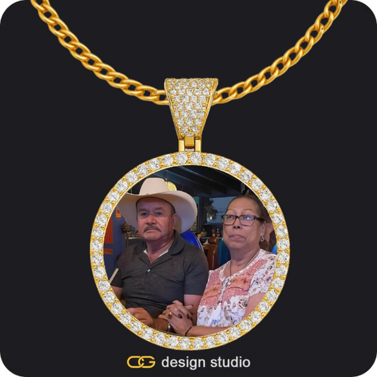 Custom Photo Pendant - Gold / Circle (4 cm) / Cuban (3mm)