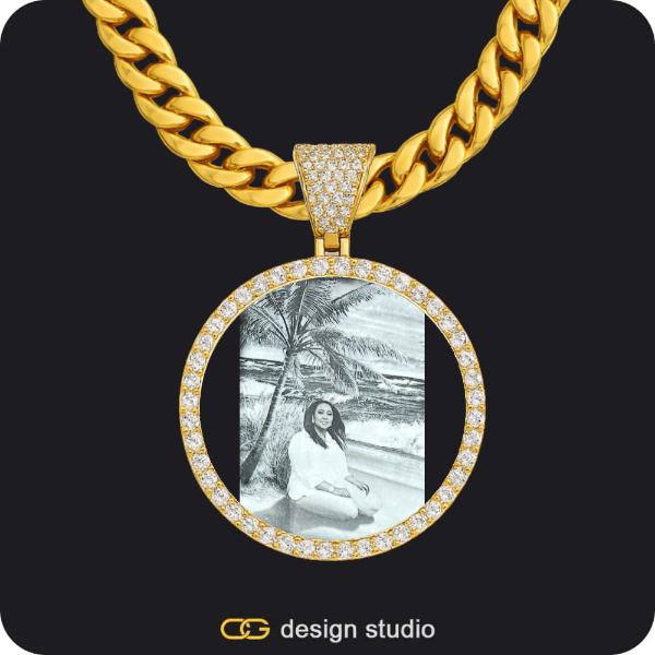 Rectangle Initial necklace - Z,Custom Photo Pendant - Gold / Circle (3 cm) / Cuban (10mm)