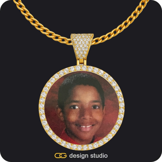 Custom Photo Pendant - Gold / Circle (4 cm) / Cuban (3mm)