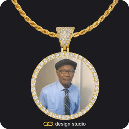 Custom Photo Pendant - Gold / Circle (4 cm) / Cuban (10mm),Custom Photo Pendant - Gold / Circle (4 cm) / Rope