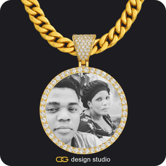 Custom Photo Pendant - Gold / Circle (4 cm) / Cuban (10mm)