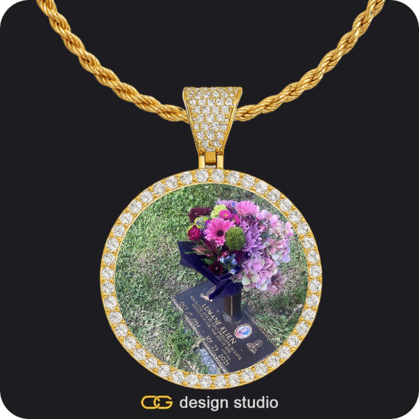 Custom Photo Pendant - Gold / Circle (4 cm) / Rope