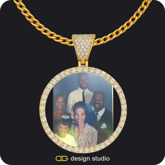Custom Photo Pendant - Gold / Circle (4 cm) / Cuban (3mm)