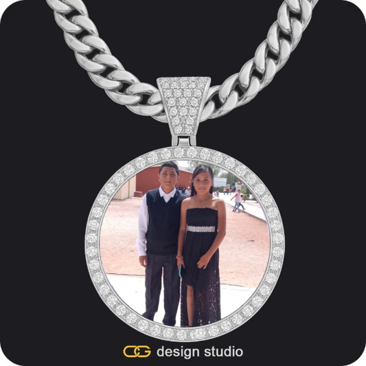Custom Photo Pendant - Silver / Circle (4 cm) / Cuban (10mm)