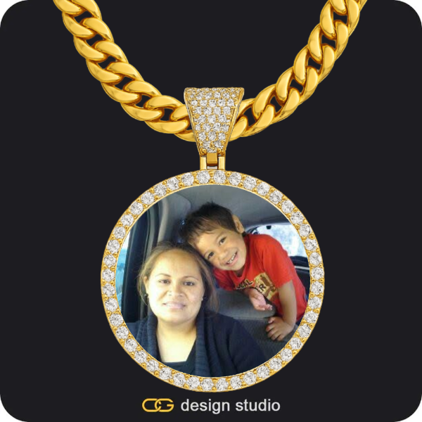 Custom Photo Pendant - Gold / Circle (4 cm) / Cuban (10mm)