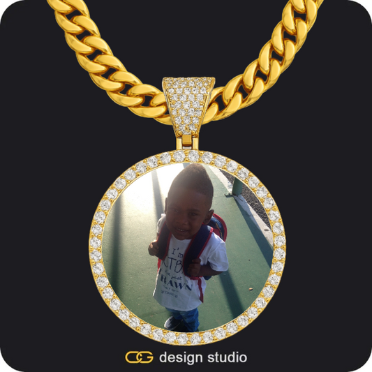 Custom Photo Pendant - Gold / Circle (4 cm) / Cuban (10mm)