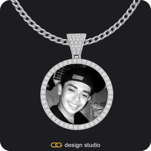 Custom Photo Pendant - Silver / Circle (3 cm) / Cuban (3mm)