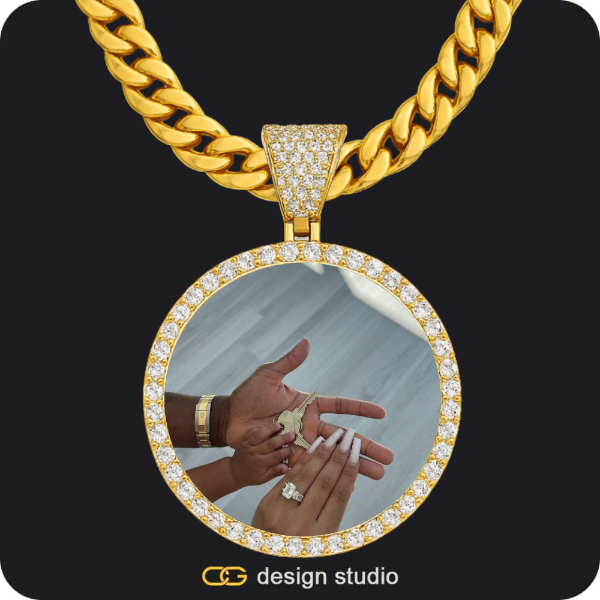 Custom Photo Pendant - Gold / Circle (4 cm) / Cuban (10mm)