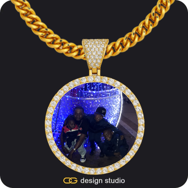 Custom Photo Pendant - Gold / Circle (4 cm) / Cuban (5mm)