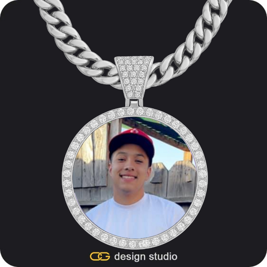 Custom Photo Pendant - Silver / Circle (4 cm) / Cuban (10mm)