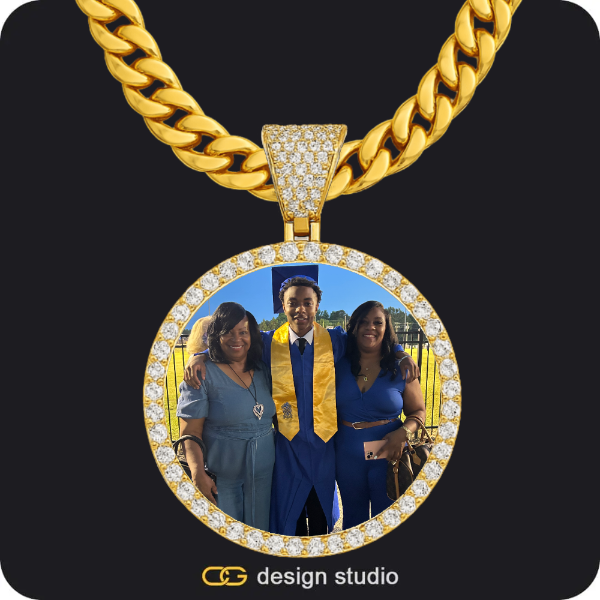 Custom Photo Pendant - Gold / Circle (4 cm) / Cuban (10mm)