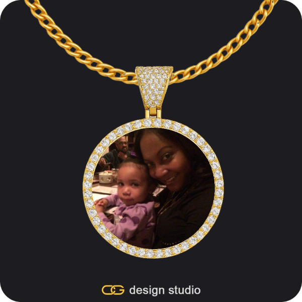Custom Photo Pendant - Gold / Circle (3 cm) / Cuban (3mm)