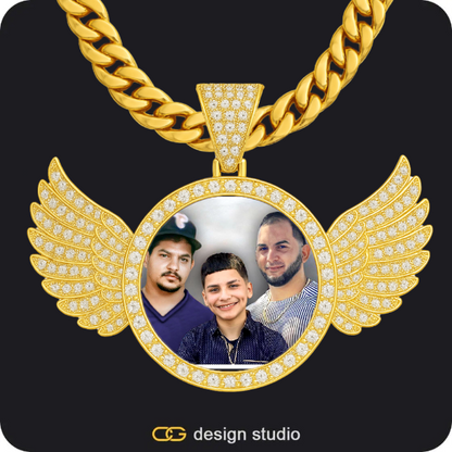 Custom Photo Pendant - Gold / Wings / Cuban (10mm),Custom Photo Pendant - Gold / Circle (4 cm) / Cuban (10mm)