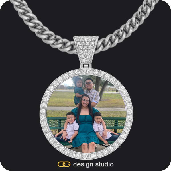 Custom Photo Pendant - Silver / Circle (4 cm) / Cuban (5mm)